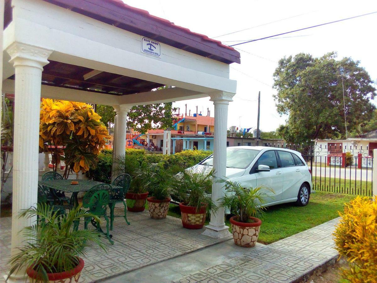 Casa Eduardo Hotel Playa Larga Exterior photo